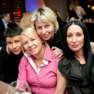 45383_619656668060234_1055145925_n